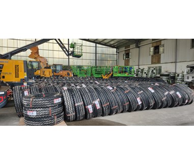 Lốp xe tải