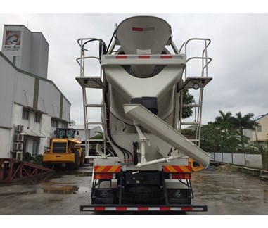 Xe bồn trộn 12 khối CHENGLONG