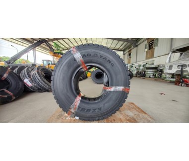 Lốp xe tải
